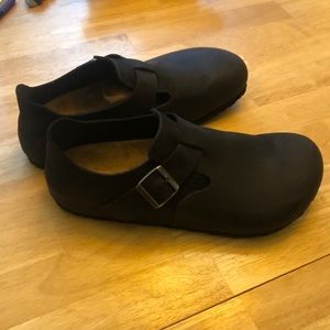 Birkenstock “London” black leather clogs - men’s size 45 (11.5)